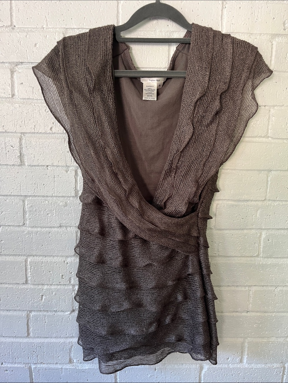 Sophie Max Studio Tiered Mesh Ruffle Knit Brown Top V-Neck Sleeveless Feminine